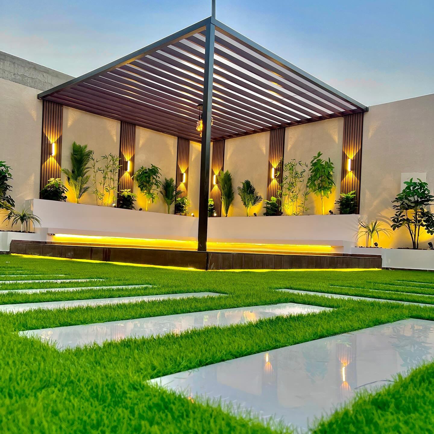 تركيب المظلات